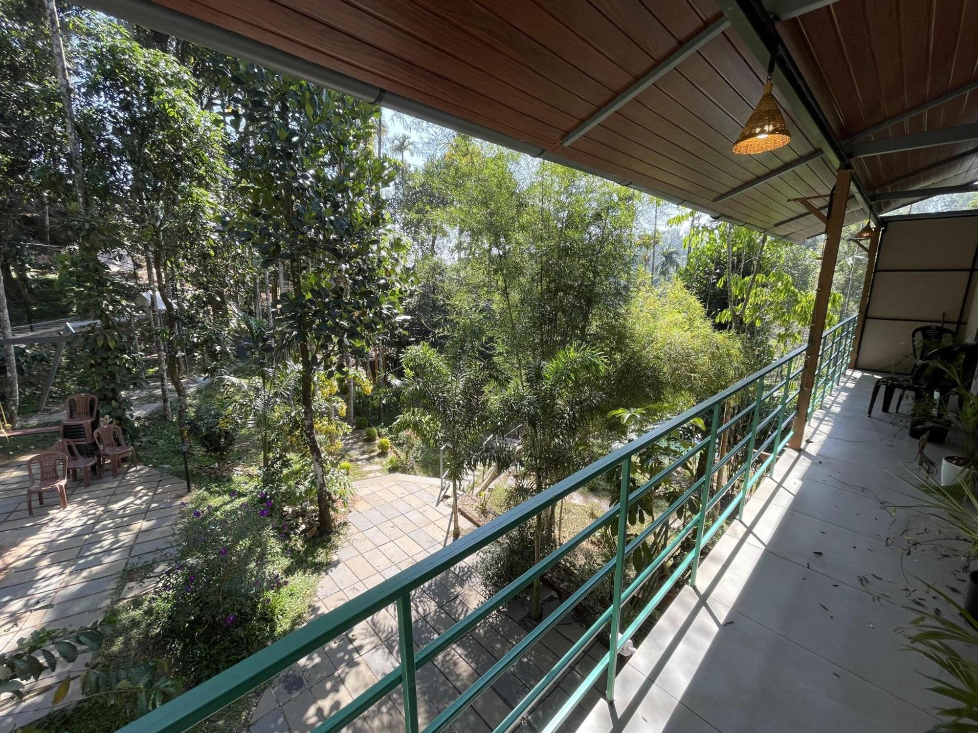 Wetlands Wayanad Pool Resort With Natural Waterfalls Padinjarathara Buitenkant foto